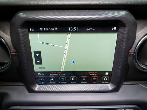 Used 2020 Jeep Gladiator Rubicon image 18