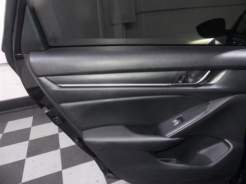 Used 2022 Honda Accord Sport image 24