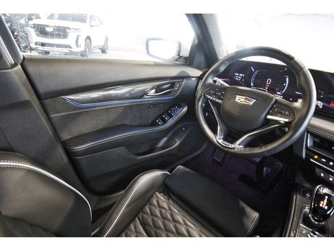 Used 2026 Cadillac CT5 V w/ Technology Package RWD image 8
