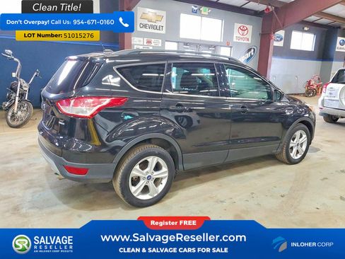 Used 2015 Ford Escape SE w/ Equipment Group 201A image 4