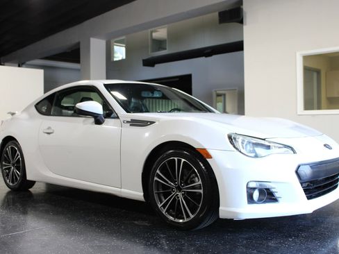 Used 2015 Subaru BRZ Limited w/ Popular Package #1B RWD image 30