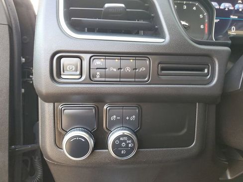 Used 2021 GMC Yukon SLT image 29