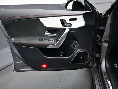 Used 2025 Mercedes-Benz CLA 45 AMG 4MATIC image 9