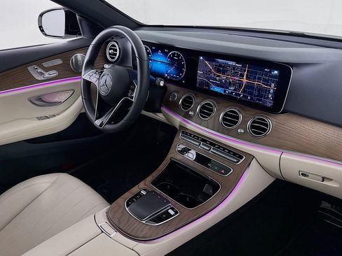 Certified 2023 Mercedes-Benz E 450 4MATIC Sedan w/ Premium Package image 16