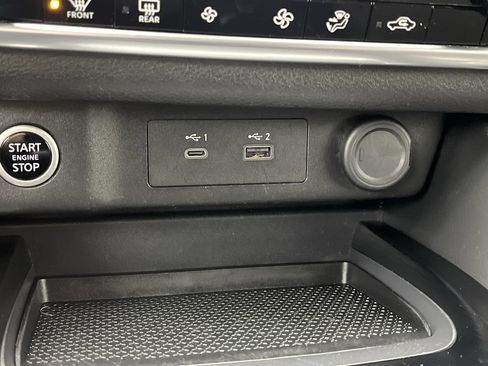 Used 2023 Nissan Rogue SV image 22