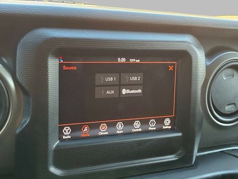 Used 2023 Jeep Wrangler Unlimited Sport AWD/4WD image 31