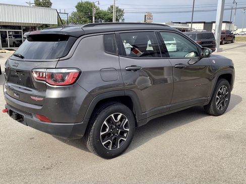 Used 2019 Jeep Compass Trailhawk AWD/4WD image 4