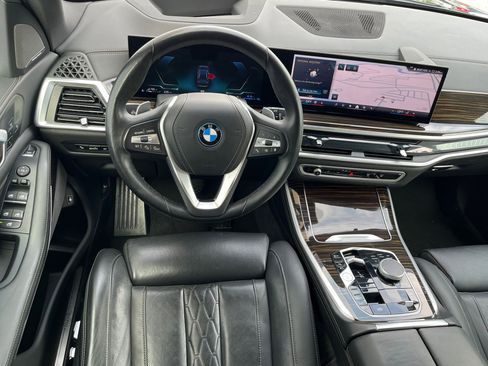 Used 2025 BMW X5 xDrive50e image 22