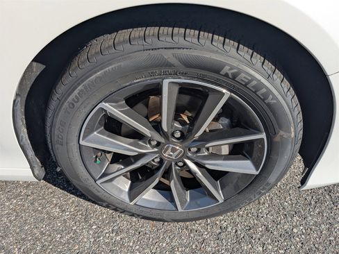 Used 2022 Honda Accord EX-L image 11