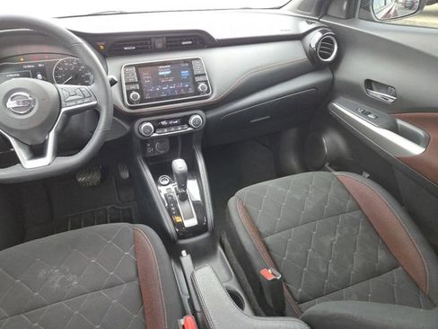 Used 2020 Nissan Kicks SR FWD image 26