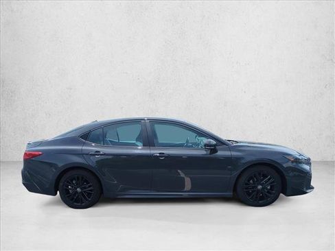 Used 2026 Toyota Camry SE FWD image 4