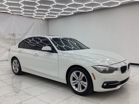 Used 2016 BMW 328i Sedan w/ Driver Assistance Package image 7