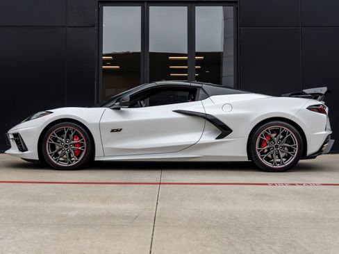 Used 2023 Chevrolet Corvette Stingray Premium Conv RWD image 9
