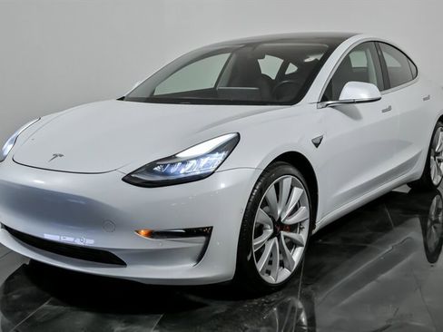 Used 2018 Tesla Model 3 Performance AWD/4WD image 5
