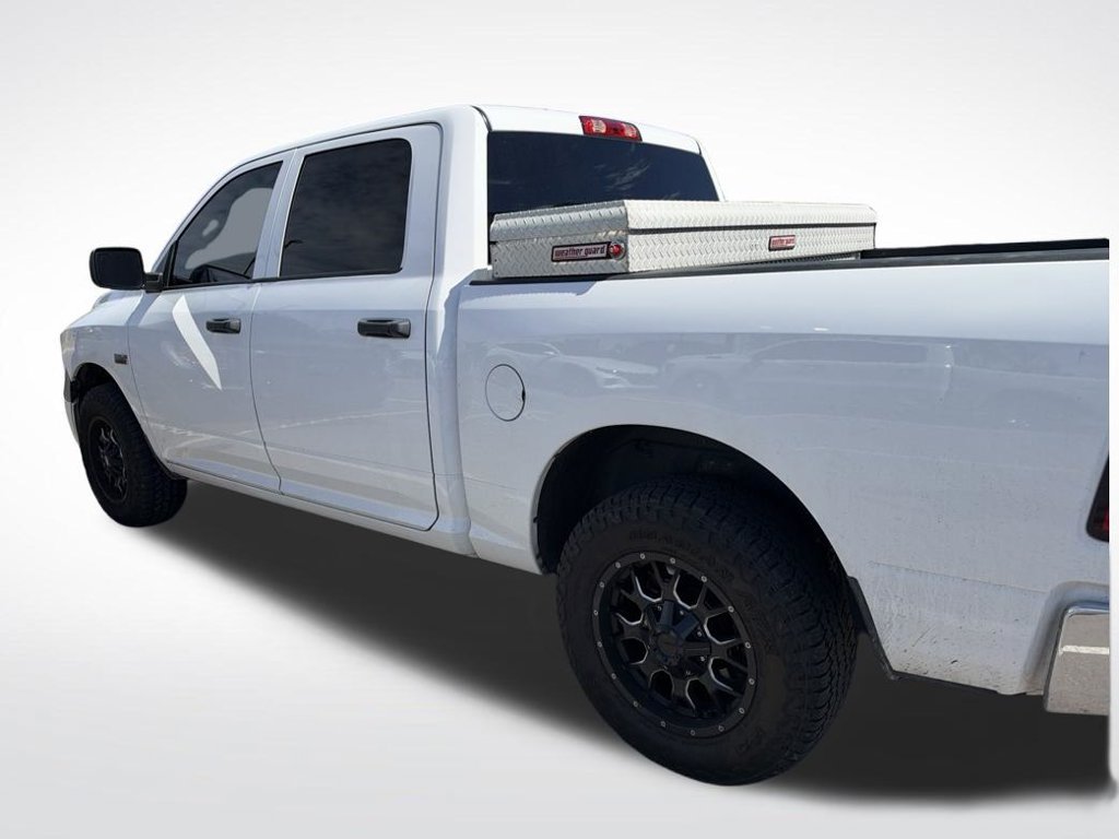 Used 2016 RAM 1500 4x4 Crew Cab w/ Chrome Appearance Group image 7