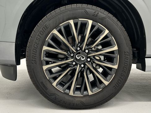 Used 2026 INFINITI QX80 Autograph w/ Premium Cargo Package AWD/4WD image 9