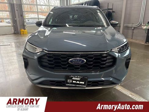Used 2024 Ford Escape ST-Line image 2