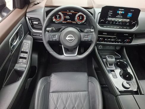 Used 2023 Nissan Rogue Platinum w/ Platinum Premium Package AWD/4WD image 13