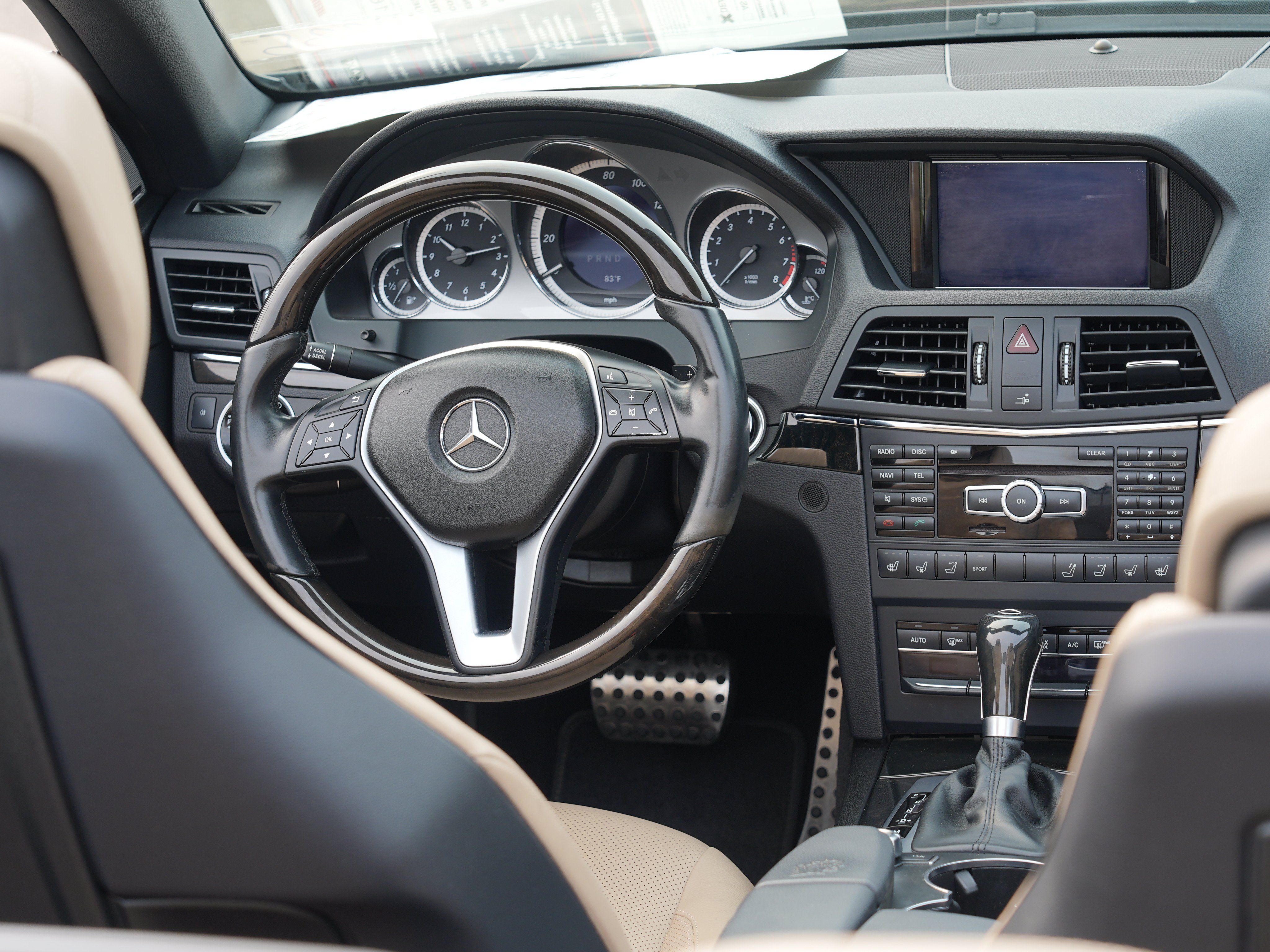 Used 2013 Mercedes-Benz E 550 Cabriolet image 21