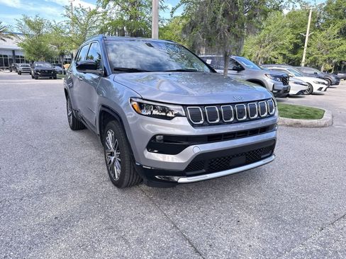 Used 2022 Jeep Compass Limited w/ Elite Group image 8