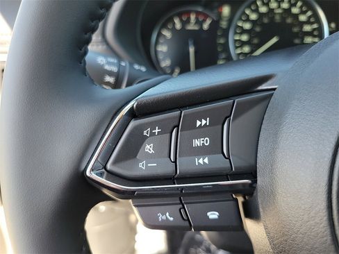 New 2025 MAZDA CX-5 AWD 2.5 S w/ Premium Plus Pkg image 7