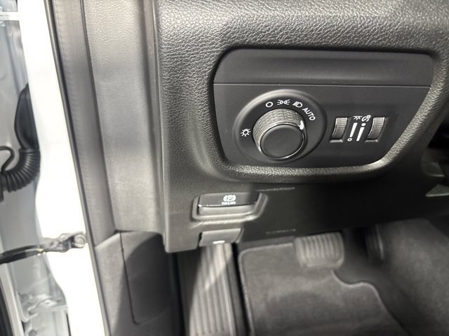 New 2026 Jeep Grand Cherokee Laredo X AWD/4WD image 16
