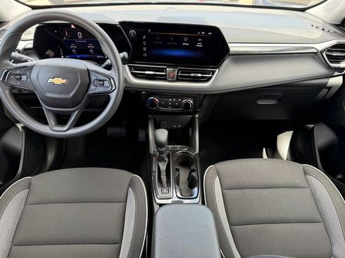 Used 2025 Chevrolet TrailBlazer LT image 22