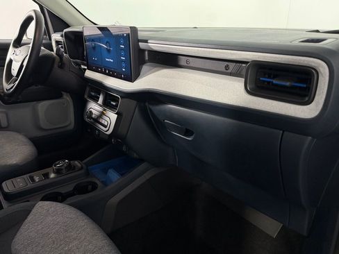 Used 2025 Ford Maverick XLT w/ Equipment Group 302A AWD/4WD image 28