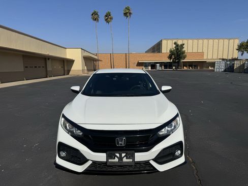 Used 2019 Honda Civic Sport image 2