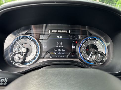 Certified 2020 RAM 1500 Limited w/ Black Appearance Package AWD/4WD image 30