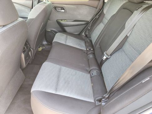 Used 2023 Nissan Rogue SV FWD image 31