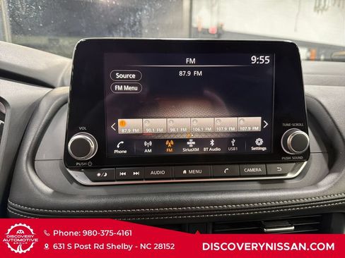 Certified 2025 Nissan Rogue SV AWD/4WD image 16