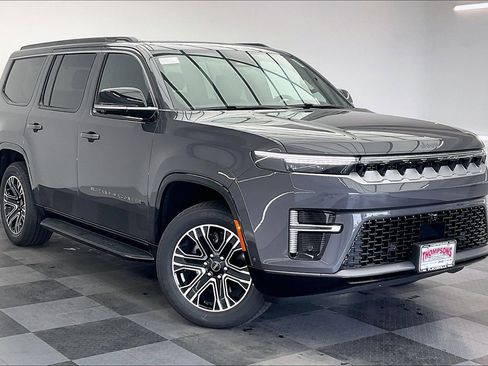 New 2026 Jeep Grand Wagoneer 4WD image 1