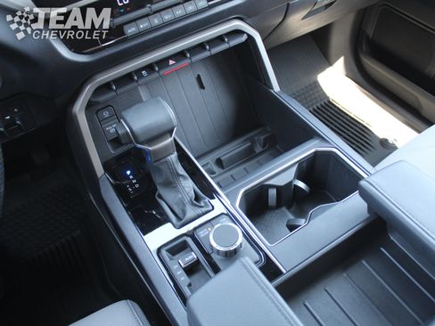 Used 2025 Toyota Tundra SR5 AWD/4WD image 18