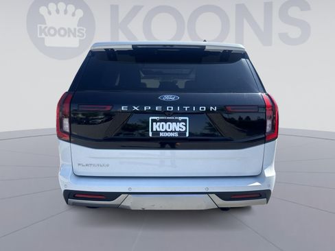 Used 2025 Ford Expedition Platinum AWD/4WD image 5