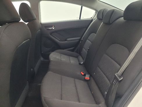 Used 2016 Kia Forte LX FWD image 18