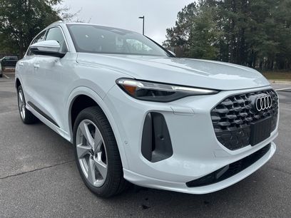 New 2025 Audi Q5 2.0T Premium Plus