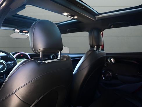 Used 2018 MINI Cooper S image 21