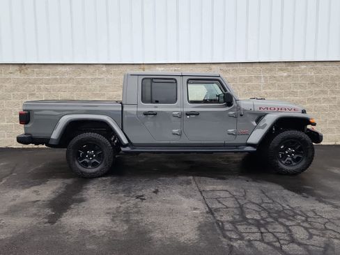 Used 2021 Jeep Gladiator Mojave image 2