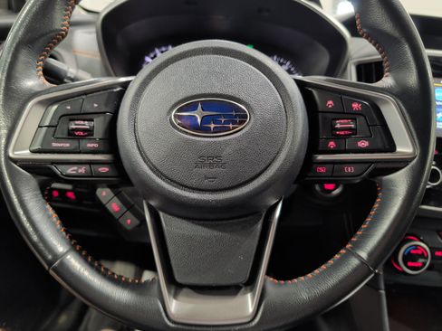 Used 2021 Subaru Crosstrek 2.0i Premium w/ Moonroof Package AWD/4WD image 9