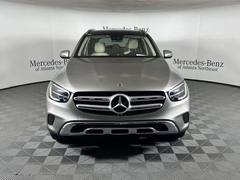 Used 2022 Mercedes-Benz GLC 300 image 2