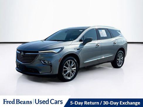 Used 2023 Buick Enclave Essence w/ Experience Buick Package AWD/4WD image 3