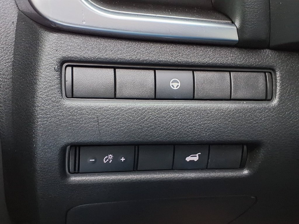 Used 2021 Nissan Rogue SV w/ Premium Package FWD image 24