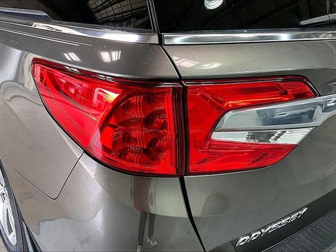 Used 2019 Honda Odyssey EX image 26