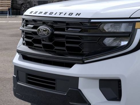 New 2026 Ford Expedition Max Platinum w/ Stealth Appearance Package AWD/4WD image 17