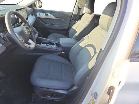 New 2026 Ford Explorer Active image 12