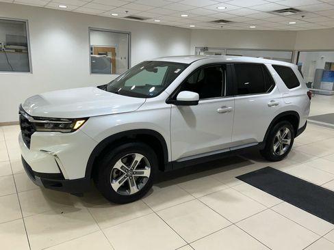 Used 2023 Honda Pilot EX-L image 5