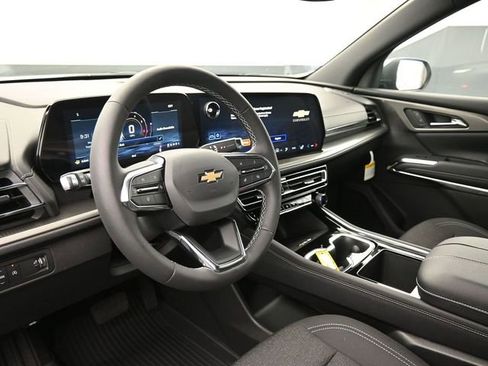 New 2026 Chevrolet Traverse LT w/ LPO, Floor Liner Package image 21