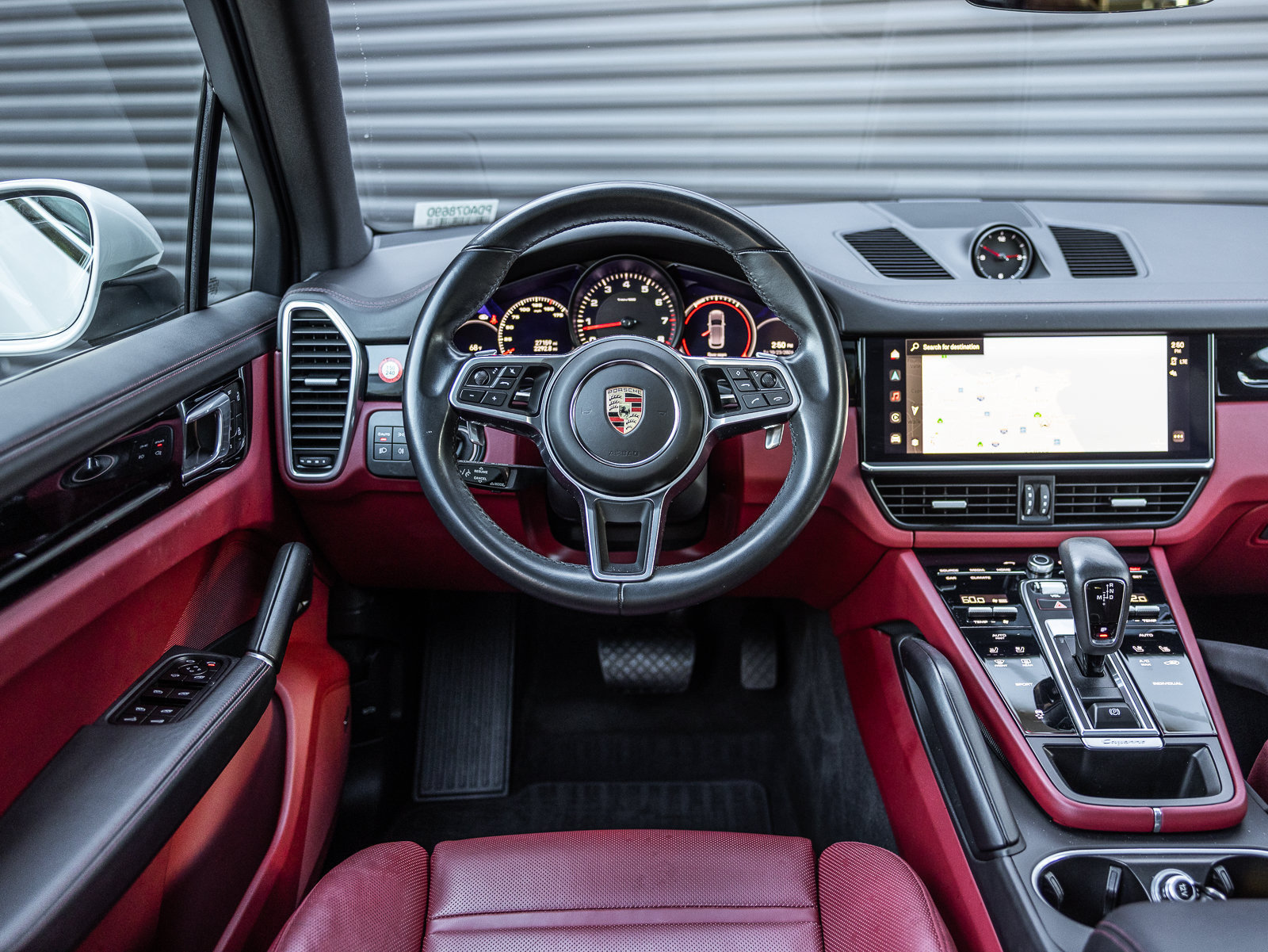 Certified 2023 Porsche Cayenne Platinum Edition AWD/4WD image 12