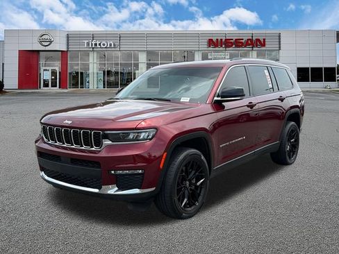 Used 2023 Jeep Grand Cherokee L Limited RWD image 3